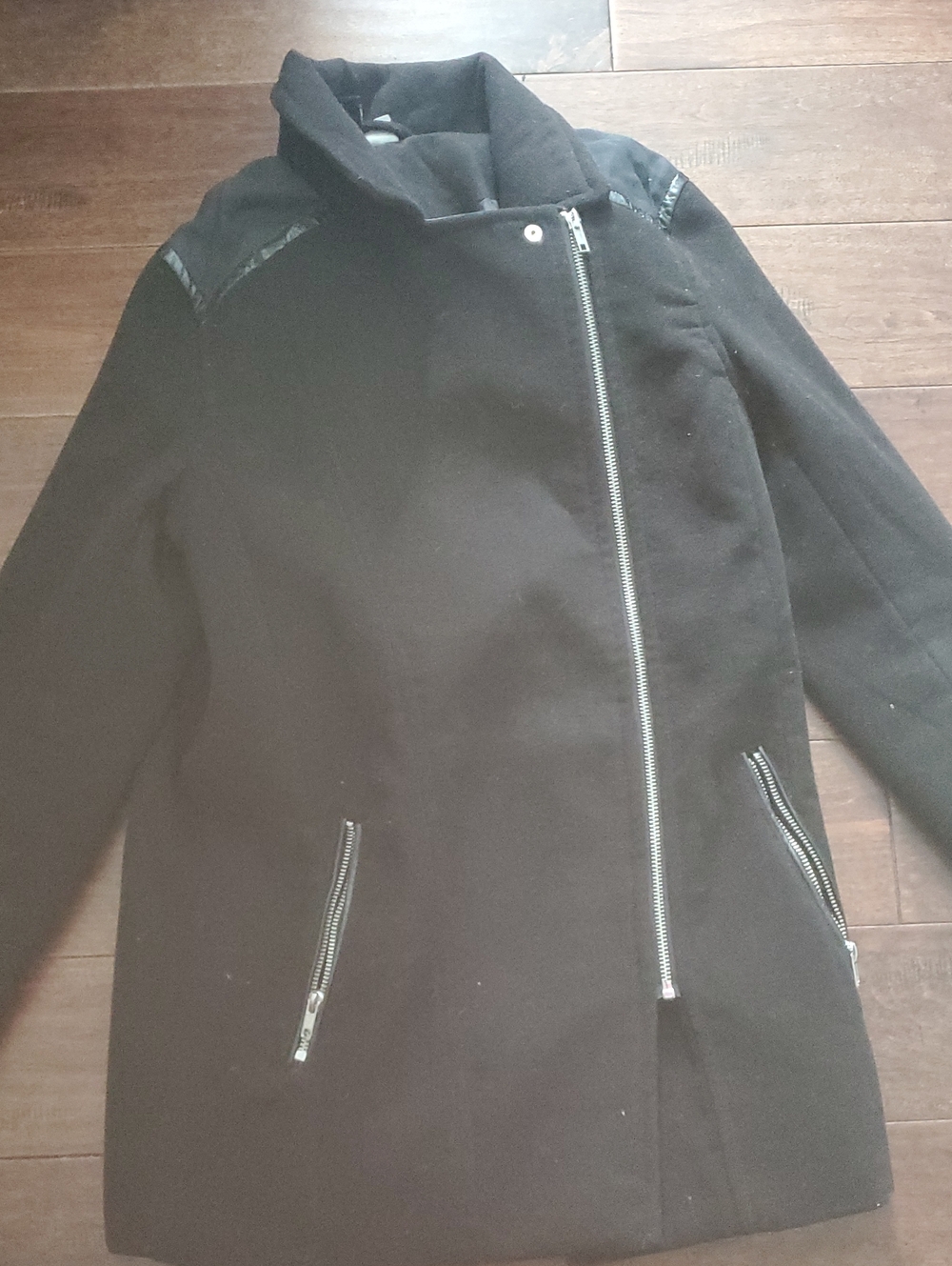 Divided Black Asymmetrical Zip Pea Coat Inside Of Coat Is Peeling Doesnt Show On